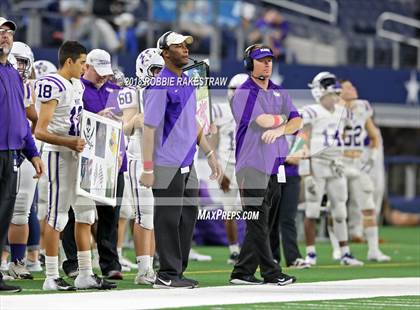 Thumbnail 3 in Gruver vs. Mart (UIL 2A Division 2 Championship) photogallery.