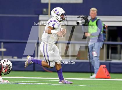 Thumbnail 2 in Gruver vs. Mart (UIL 2A Division 2 Championship) photogallery.