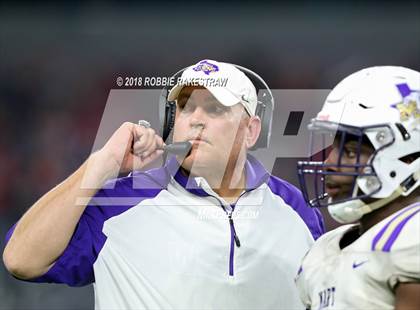 Thumbnail 2 in Gruver vs. Mart (UIL 2A Division 2 Championship) photogallery.