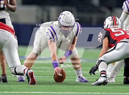 Thumbnail 1 in Gruver vs. Mart (UIL 2A Division 2 Championship) photogallery.