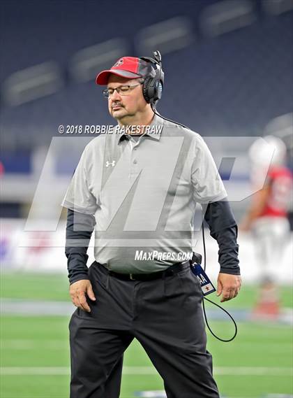 Thumbnail 2 in Gruver vs. Mart (UIL 2A Division 2 Championship) photogallery.