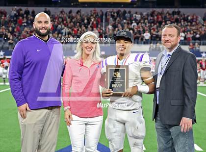 Thumbnail 3 in Gruver vs. Mart (UIL 2A Division 2 Championship) photogallery.