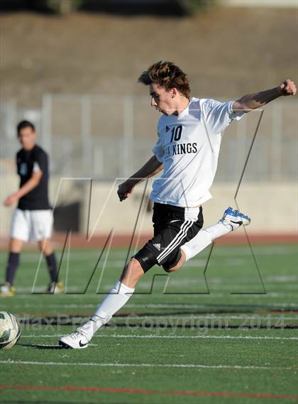 Thumbnail 2 in Leuzinger @ Palos Verdes photogallery.