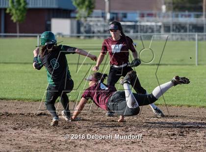 Thumbnail 3 in Sheldon @ Willamette (Game 2) photogallery.