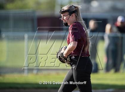Thumbnail 2 in Sheldon @ Willamette (Game 2) photogallery.