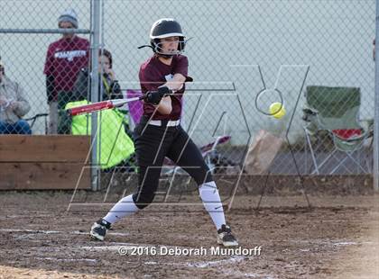 Thumbnail 3 in Sheldon @ Willamette (Game 2) photogallery.