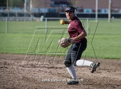 Thumbnail 3 in Sheldon @ Willamette (Game 2) photogallery.