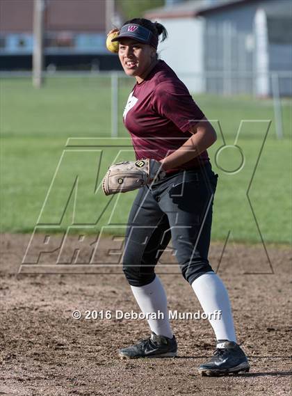 Thumbnail 2 in Sheldon @ Willamette (Game 2) photogallery.