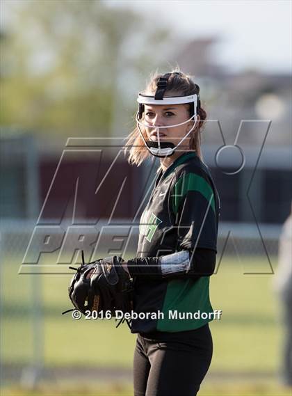 Thumbnail 2 in Sheldon @ Willamette (Game 2) photogallery.