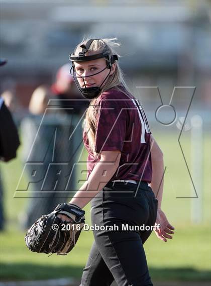 Thumbnail 3 in Sheldon @ Willamette (Game 2) photogallery.