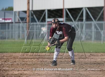 Thumbnail 1 in Sheldon @ Willamette (Game 2) photogallery.