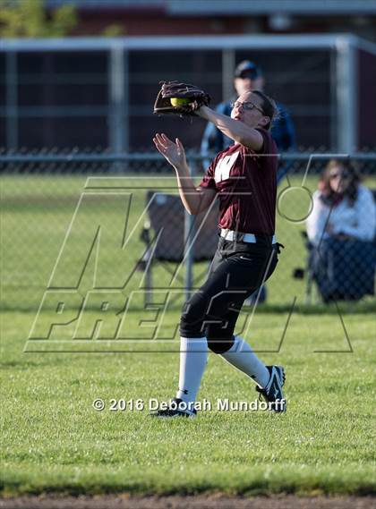 Thumbnail 3 in Sheldon @ Willamette (Game 2) photogallery.