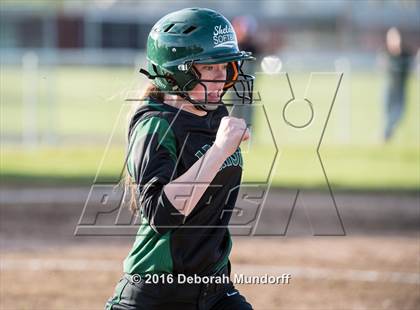 Thumbnail 1 in Sheldon @ Willamette (Game 2) photogallery.