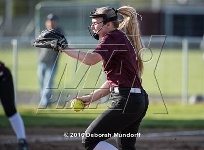 Thumbnail 1 in Sheldon @ Willamette (Game 2) photogallery.