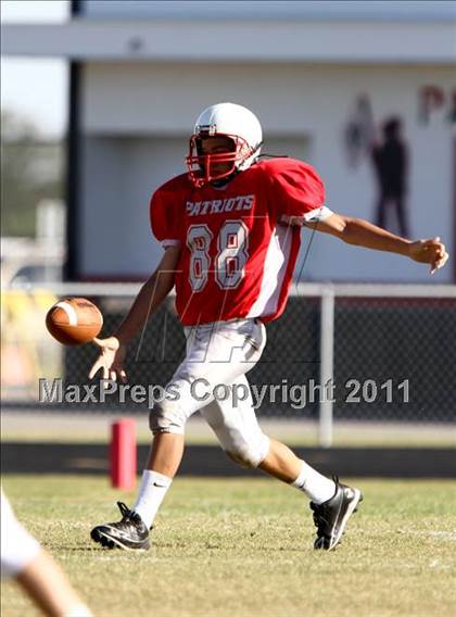 Thumbnail 2 in Goose Creek Memorial vs Barbers Hill photogallery.