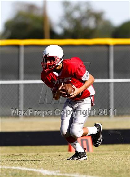 Thumbnail 3 in Goose Creek Memorial vs Barbers Hill photogallery.