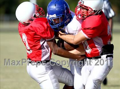 Thumbnail 3 in Goose Creek Memorial vs Barbers Hill photogallery.