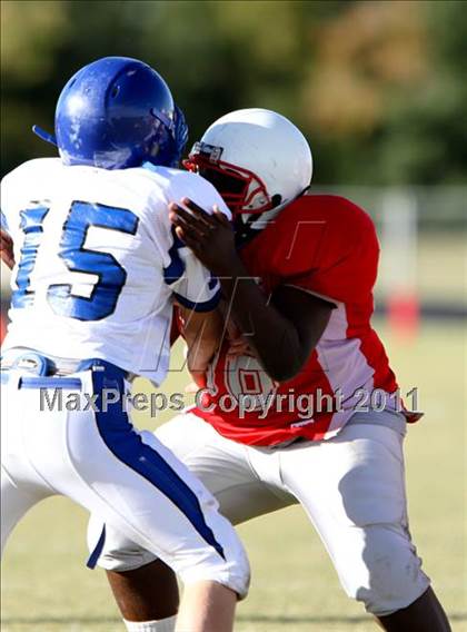 Thumbnail 3 in Goose Creek Memorial vs Barbers Hill photogallery.