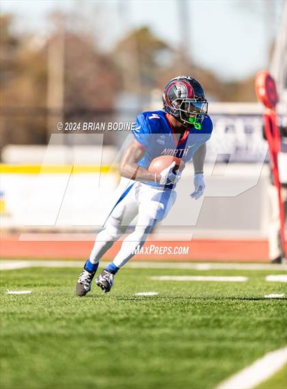 Thumbnail 1 in Touchstone Energy Bowl photogallery.