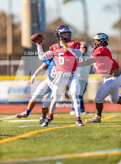 Thumbnail 1 in Touchstone Energy Bowl photogallery.