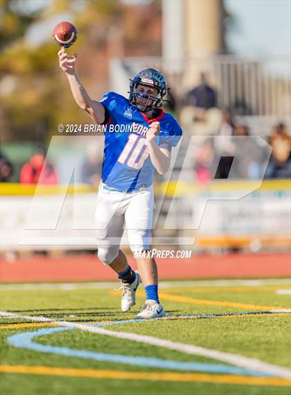 Thumbnail 3 in Touchstone Energy Bowl photogallery.