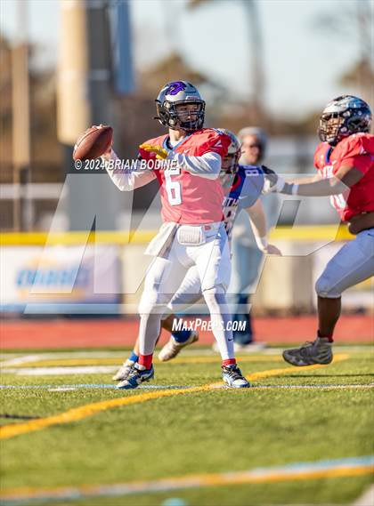 Thumbnail 3 in Touchstone Energy Bowl photogallery.