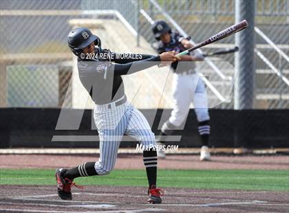 Thumbnail 3 in Rio Hondo Prep vs Flintridge Prep photogallery.