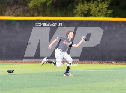 Thumbnail 3 in Rio Hondo Prep vs Flintridge Prep photogallery.