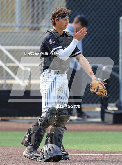 Thumbnail 1 in Rio Hondo Prep vs Flintridge Prep photogallery.