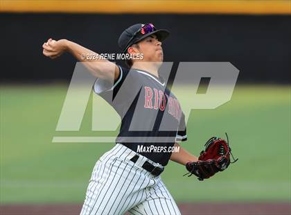 Thumbnail 2 in Rio Hondo Prep vs Flintridge Prep photogallery.