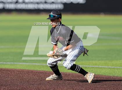Thumbnail 2 in Rio Hondo Prep vs Flintridge Prep photogallery.