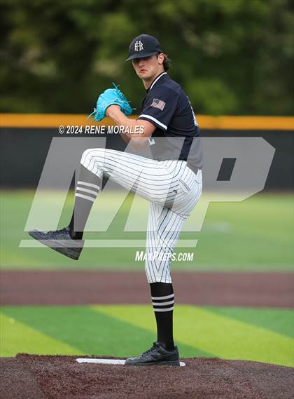 Thumbnail 3 in Rio Hondo Prep vs Flintridge Prep photogallery.