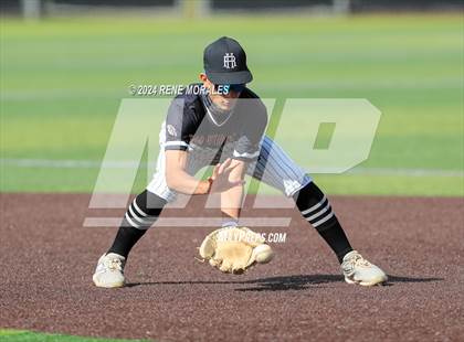Thumbnail 3 in Rio Hondo Prep vs Flintridge Prep photogallery.