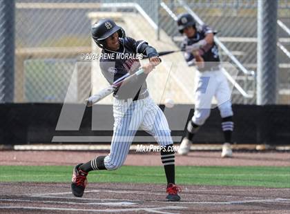 Thumbnail 2 in Rio Hondo Prep vs Flintridge Prep photogallery.