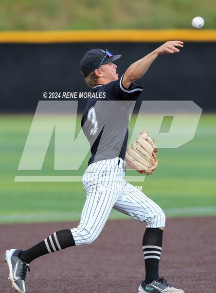 Thumbnail 1 in Rio Hondo Prep vs Flintridge Prep photogallery.