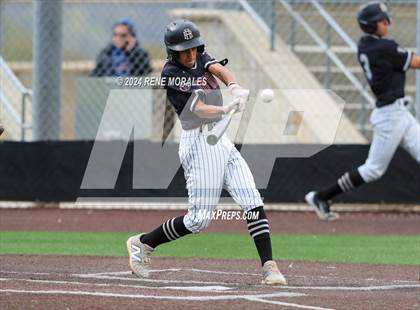 Thumbnail 2 in Rio Hondo Prep vs Flintridge Prep photogallery.