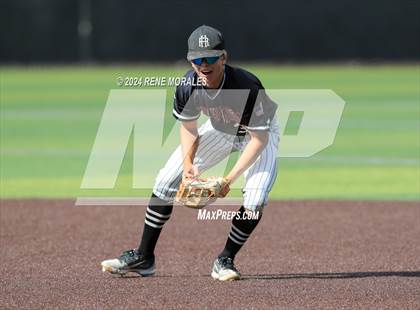 Thumbnail 3 in Rio Hondo Prep vs Flintridge Prep photogallery.