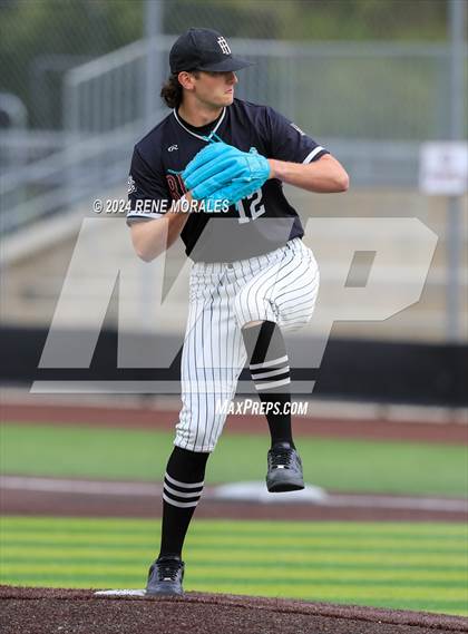Thumbnail 2 in Rio Hondo Prep vs Flintridge Prep photogallery.