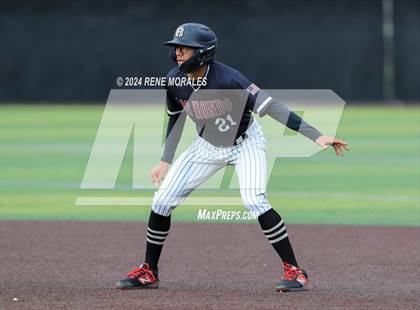 Thumbnail 1 in Rio Hondo Prep vs Flintridge Prep photogallery.