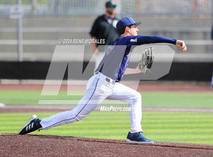 Thumbnail 2 in Rio Hondo Prep vs Flintridge Prep photogallery.