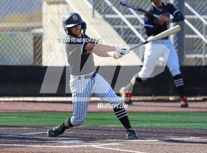 Thumbnail 2 in Rio Hondo Prep vs Flintridge Prep photogallery.