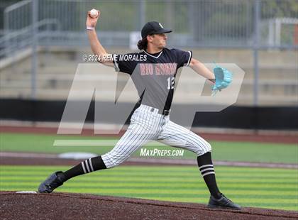 Thumbnail 3 in Rio Hondo Prep vs Flintridge Prep photogallery.