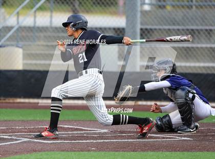 Thumbnail 1 in Rio Hondo Prep vs Flintridge Prep photogallery.