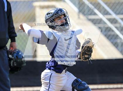 Thumbnail 2 in Rio Hondo Prep vs Flintridge Prep photogallery.