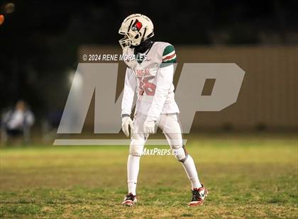 Thumbnail 2 in Lindsay vs Chatsworth (CIF Div 7-AA Regional Final) photogallery.