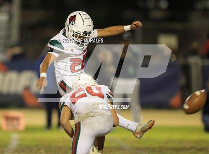 Thumbnail 1 in Lindsay vs Chatsworth (CIF Div 7-AA Regional Final) photogallery.
