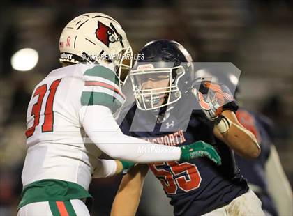 Thumbnail 2 in Lindsay vs Chatsworth (CIF Div 7-AA Regional Final) photogallery.