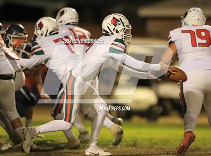 Thumbnail 1 in Lindsay vs Chatsworth (CIF Div 7-AA Regional Final) photogallery.
