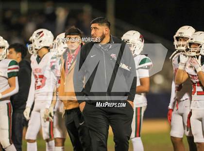 Thumbnail 2 in Lindsay vs Chatsworth (CIF Div 7-AA Regional Final) photogallery.