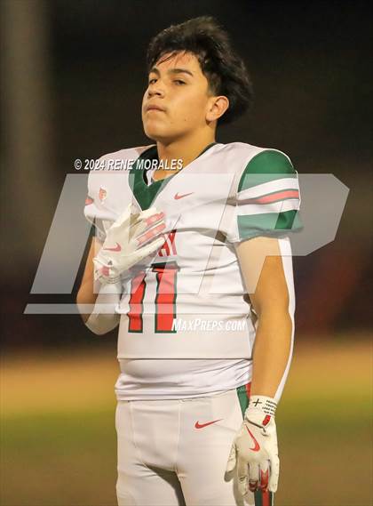 Thumbnail 3 in Lindsay vs Chatsworth (CIF Div 7-AA Regional Final) photogallery.